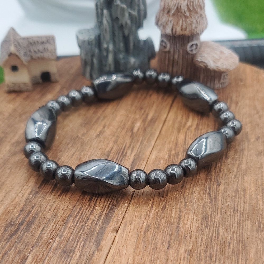Hematite Black Metalic Bracelet B3328